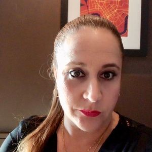 Meet your Posher, Esther